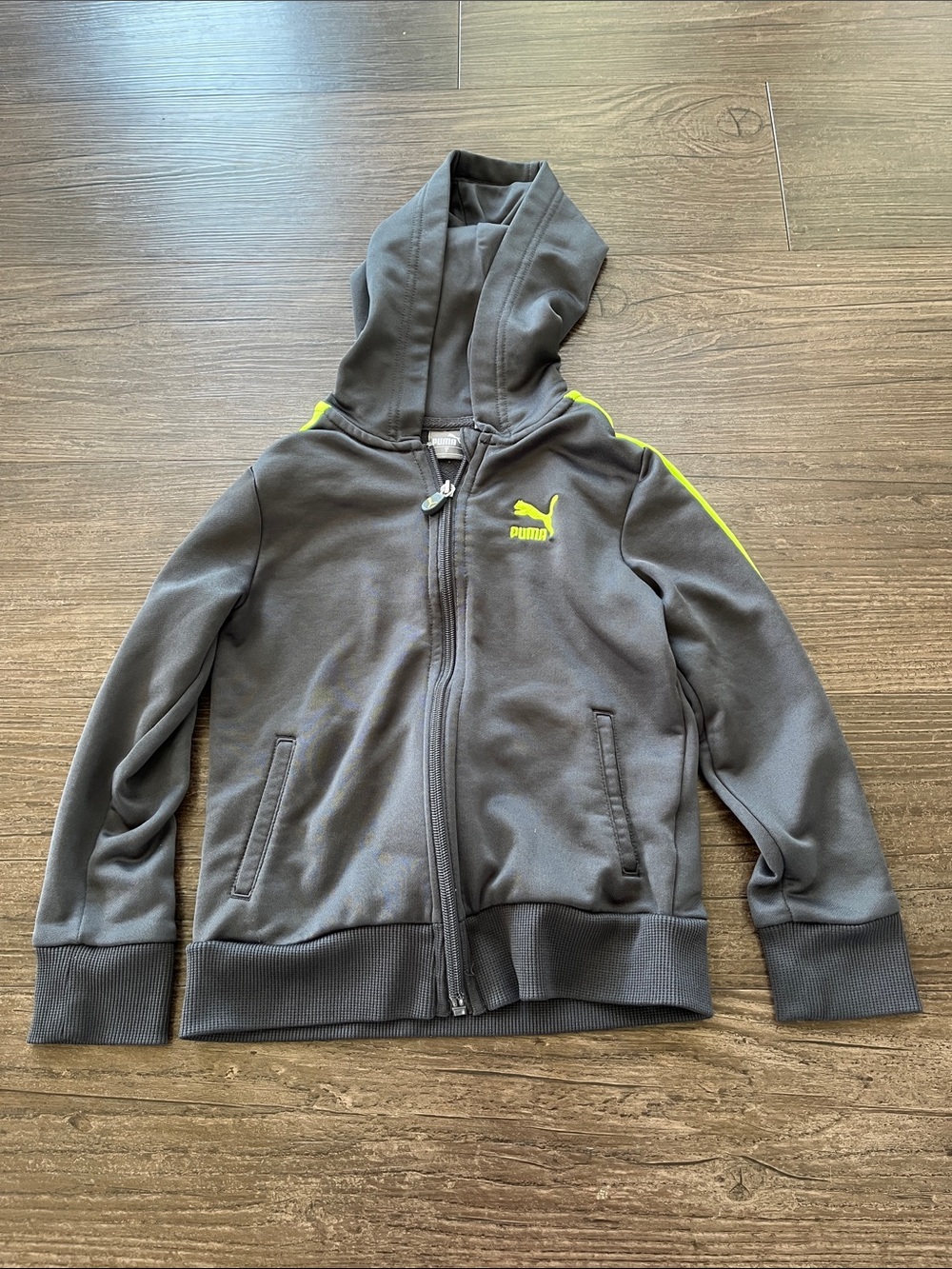 Puma Boy’s Gray Hoodie with Neon Yellow Trim Size 5T